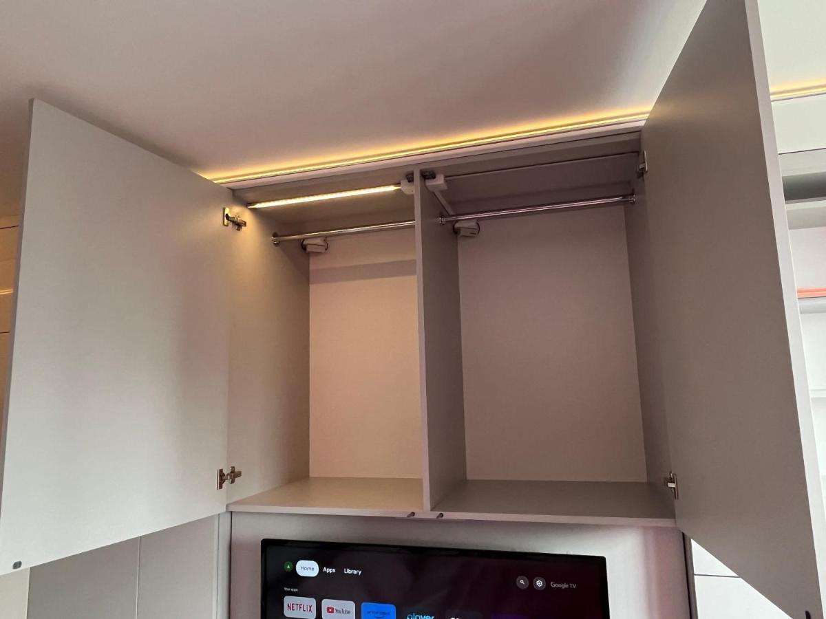 -- View City Center Pink -- Apartment Warsawa Bagian luar foto