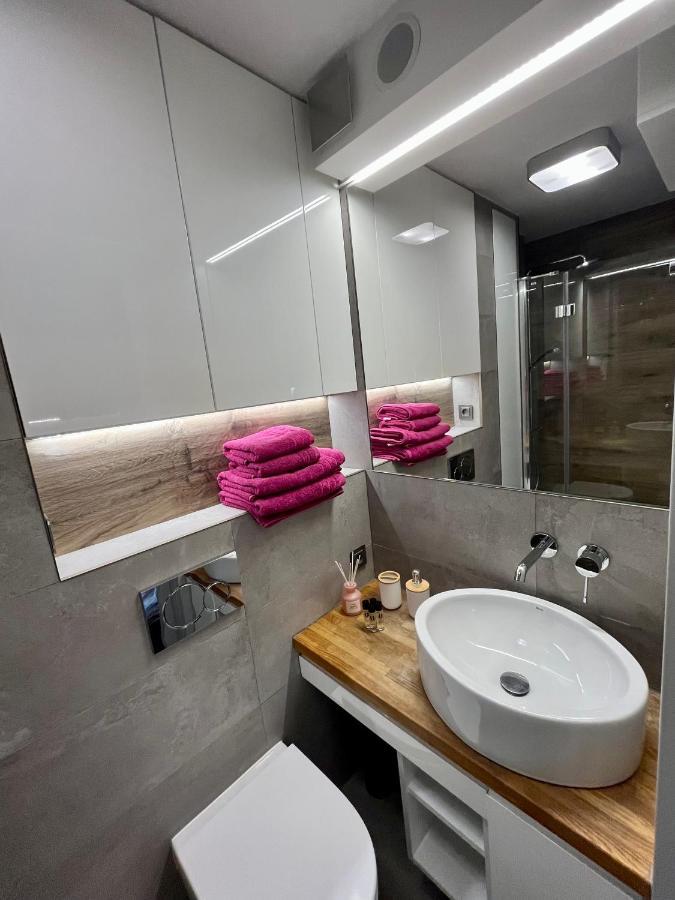 -- View City Center Pink -- Apartment Warsawa Bagian luar foto